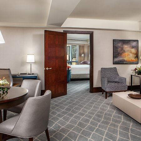 Intercontinental Boston By Ihg Hotel Kültér fotó A suite at The Westin