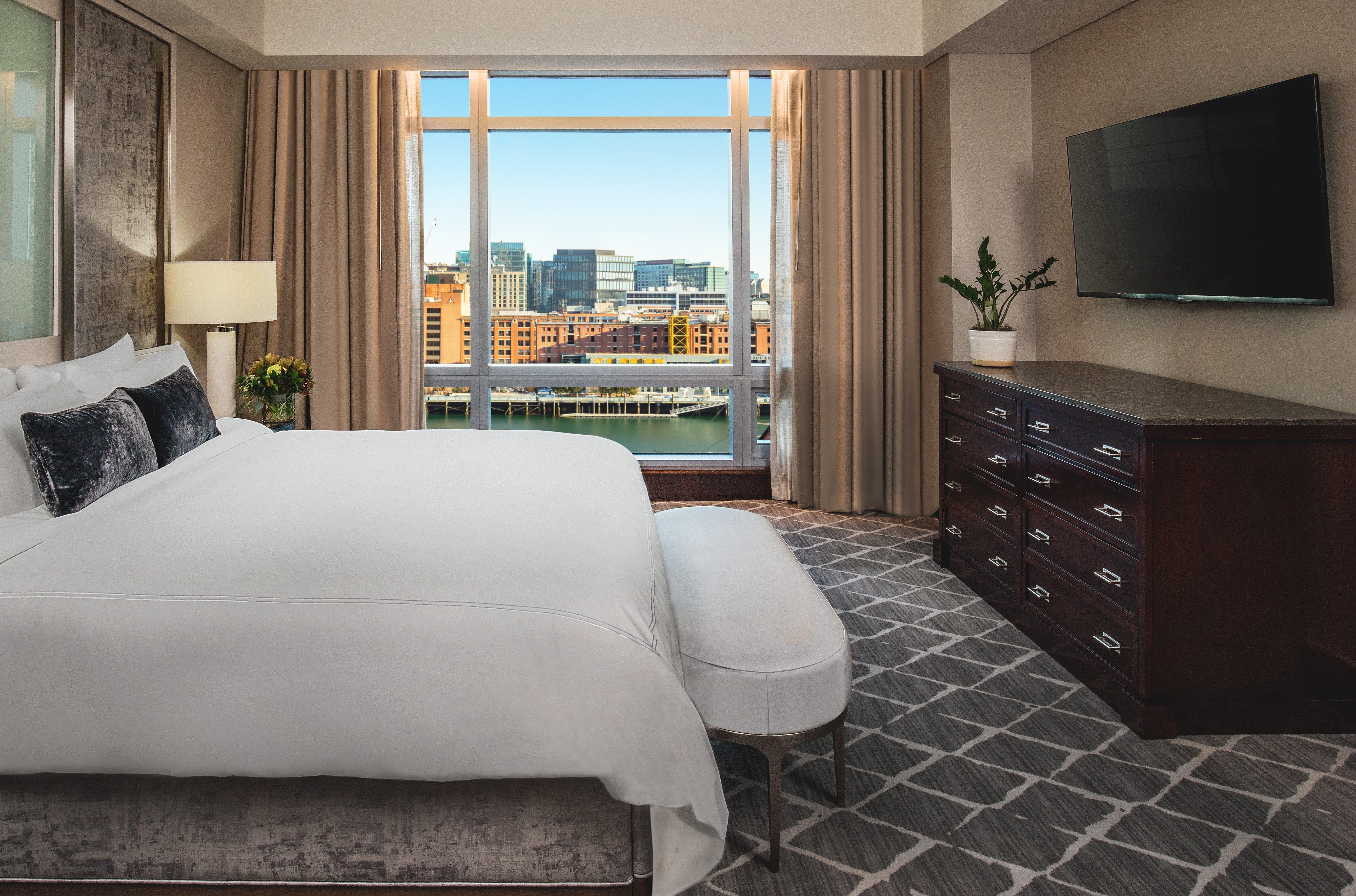 Intercontinental Boston By Ihg Hotel Kültér fotó A bedroom at the Four Seasons Hotel Boston