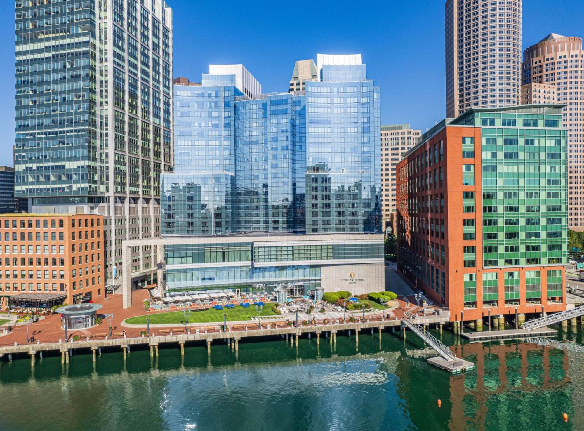 Intercontinental Boston By Ihg Hotel Kültér fotó The Boston Convention and Exhibition Center