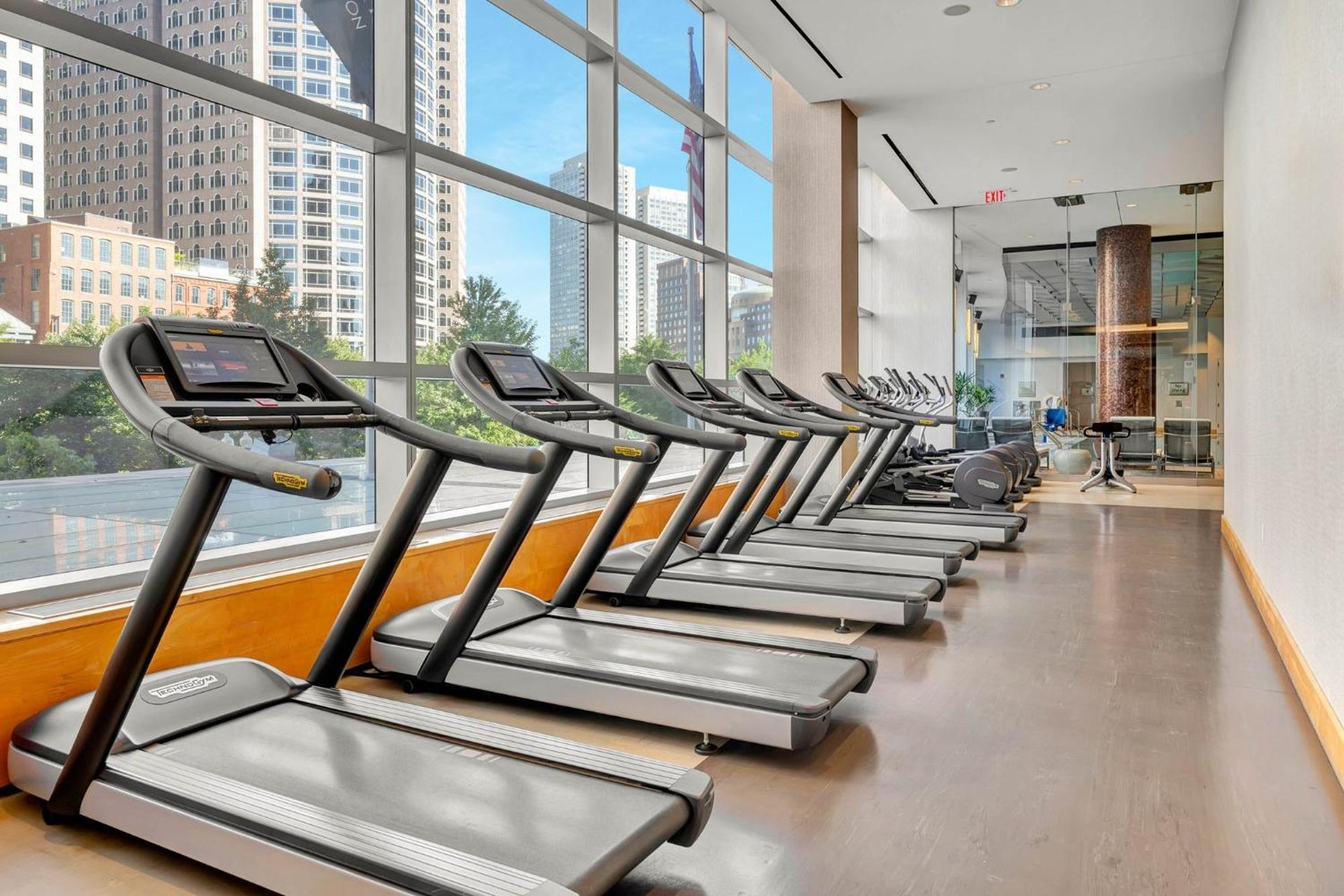 Intercontinental Boston By Ihg Hotel Kültér fotó Fitness Center